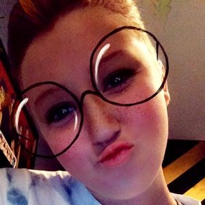 Meet your Posher, Evie